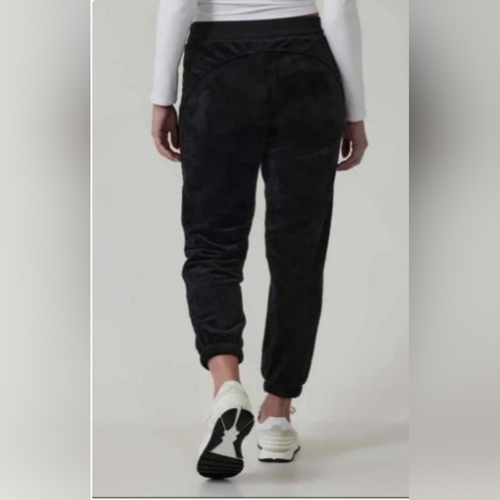 Athleta Cozy Karma Recover Jogger Pants NWT THE SOFTEST PANTS EVER - Picture 12 of 13